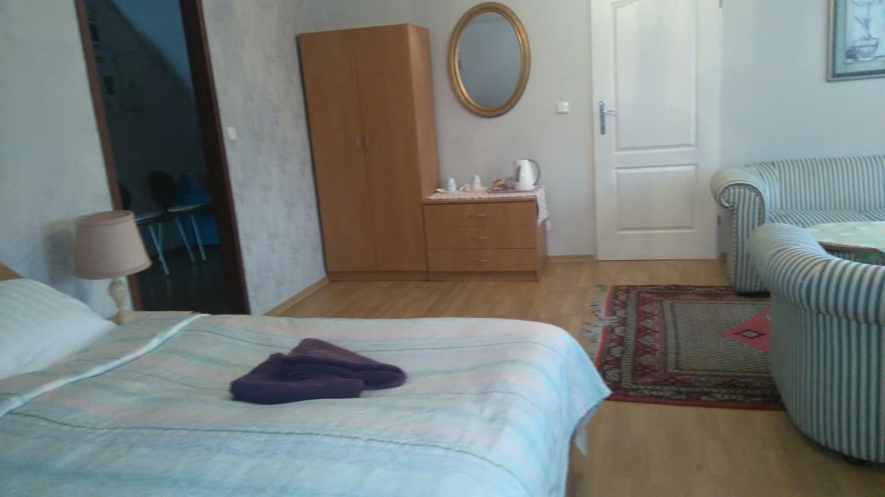 Gosciniec Ella Inn Lipniki Lipniki  Экстерьер фото