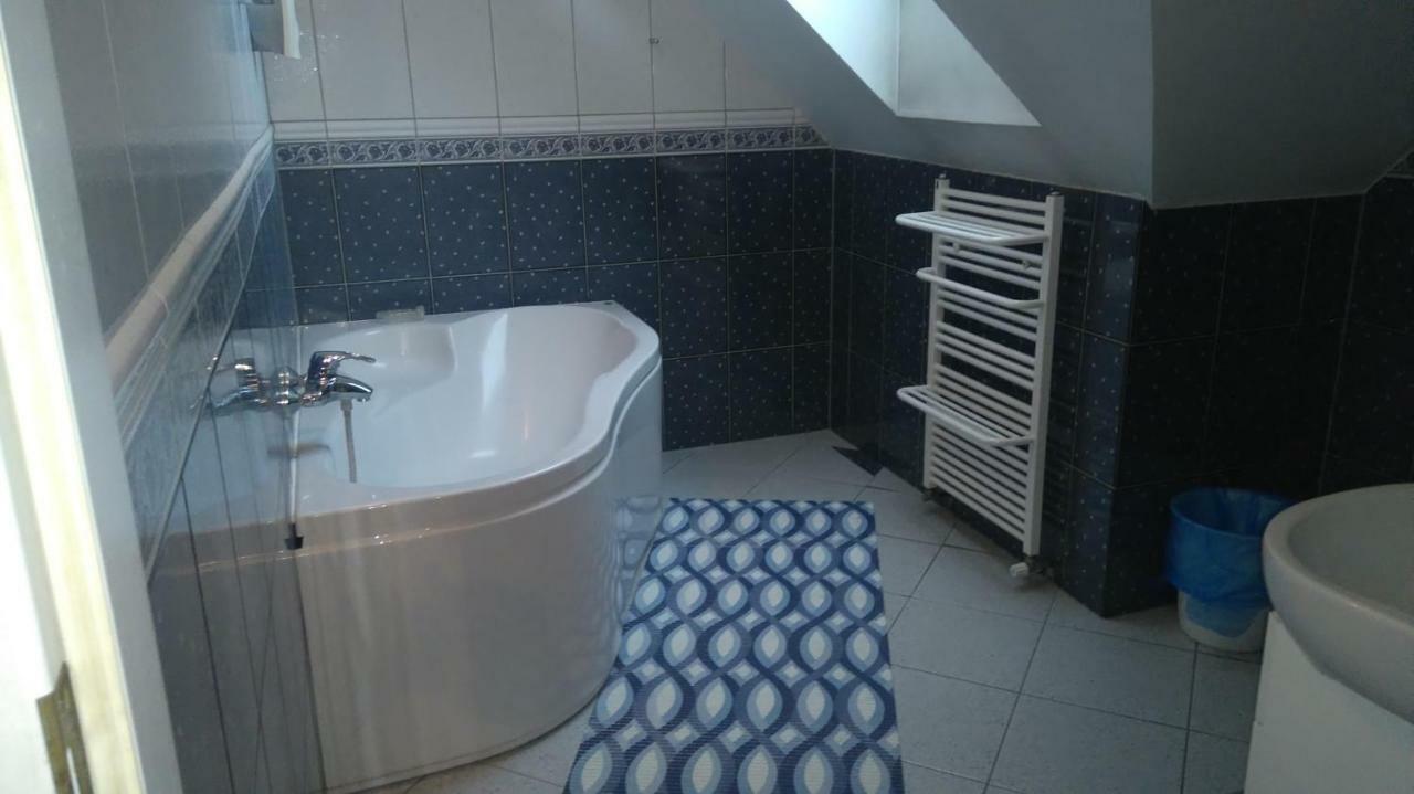 Gosciniec Ella Inn Lipniki Lipniki  Экстерьер фото