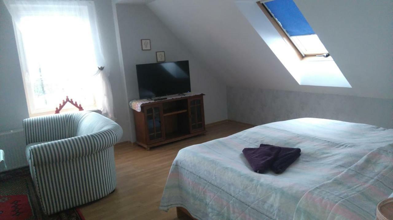 Gosciniec Ella Inn Lipniki Lipniki  Экстерьер фото
