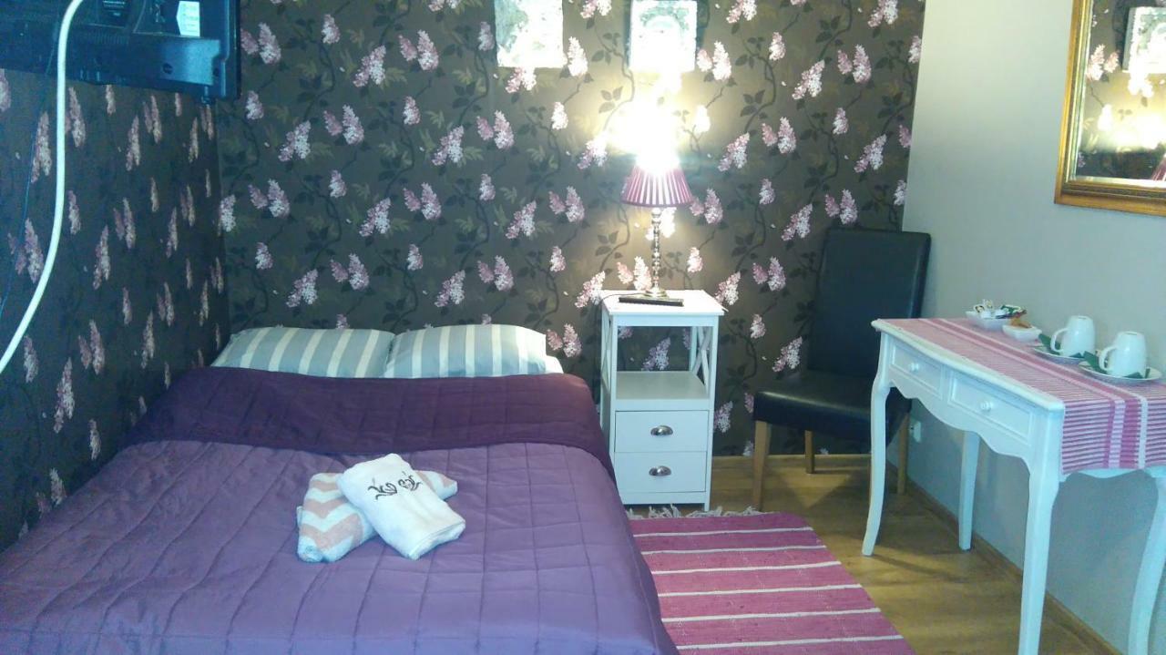 Gosciniec Ella Inn Lipniki Lipniki  Экстерьер фото